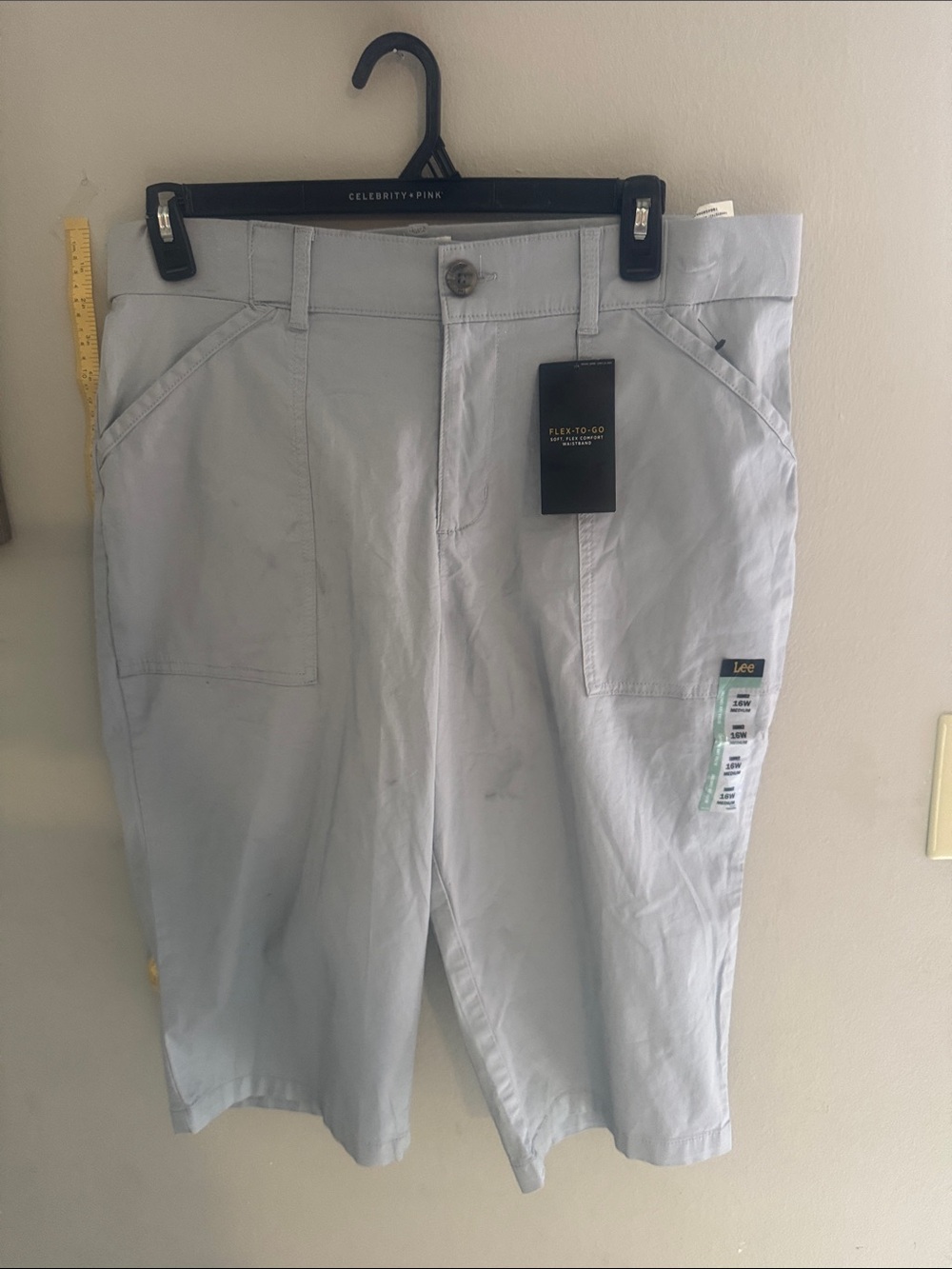 Lee Men’s Light Gray Flat Front Utility Shorts